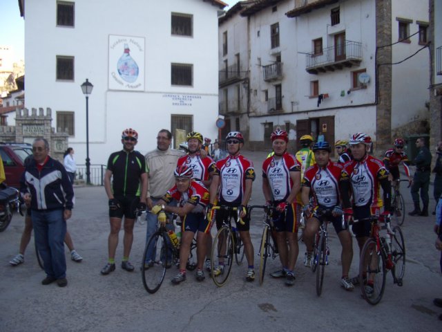 cicloturistadesierradegudar2008013.jpg