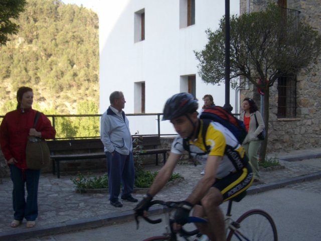 cicloturistadesierradegudar2008042.jpg